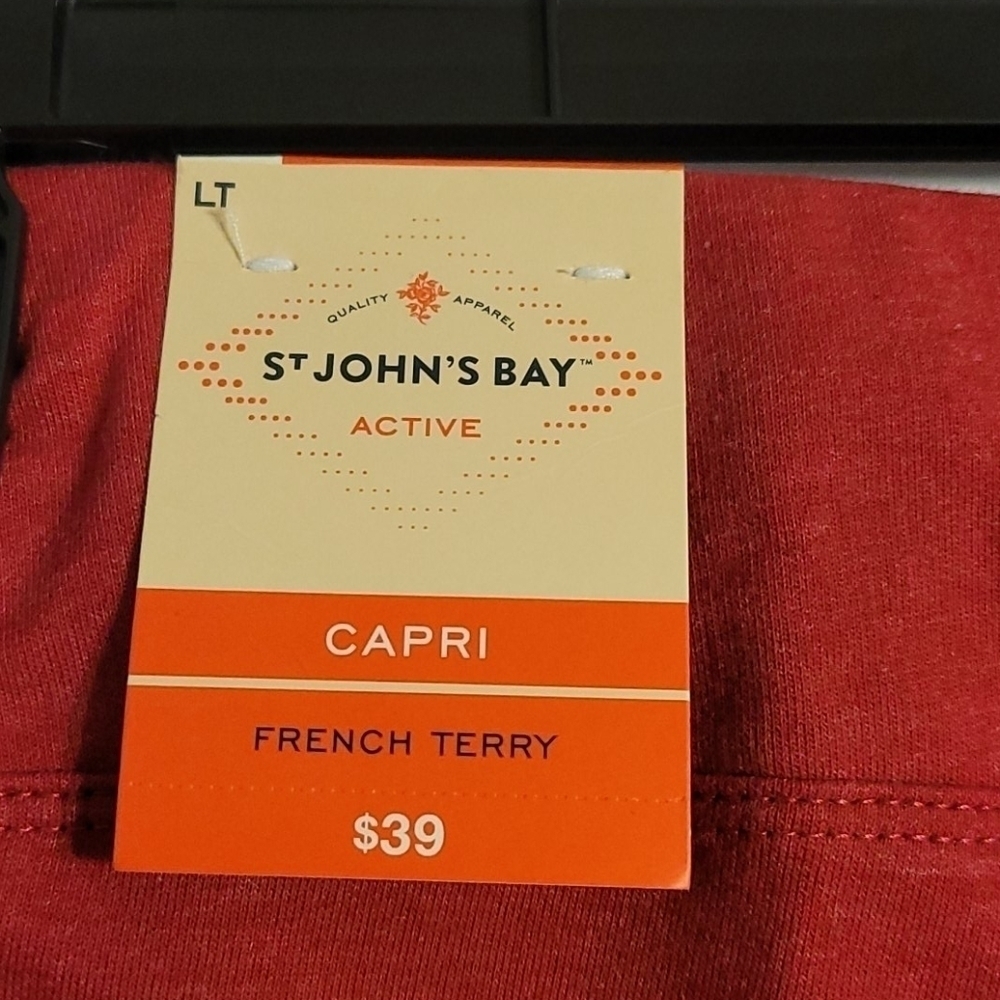 𝅺st John's Bay French Terry Capri Pants - Picture 4 of 10